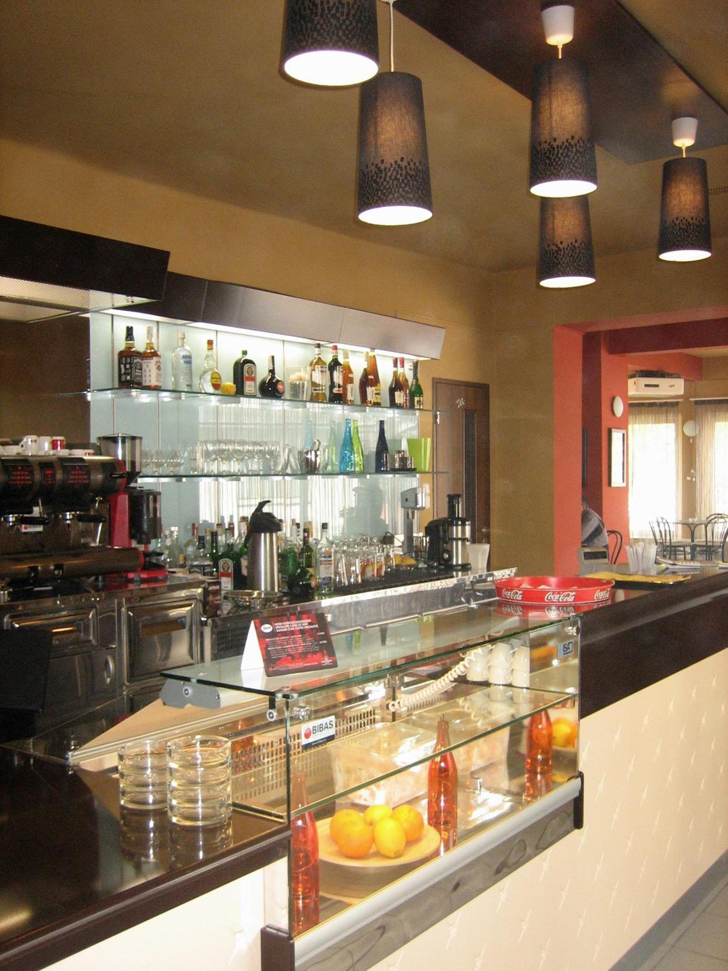 Lazar Pension & Restaurant Георгени Екстериор снимка