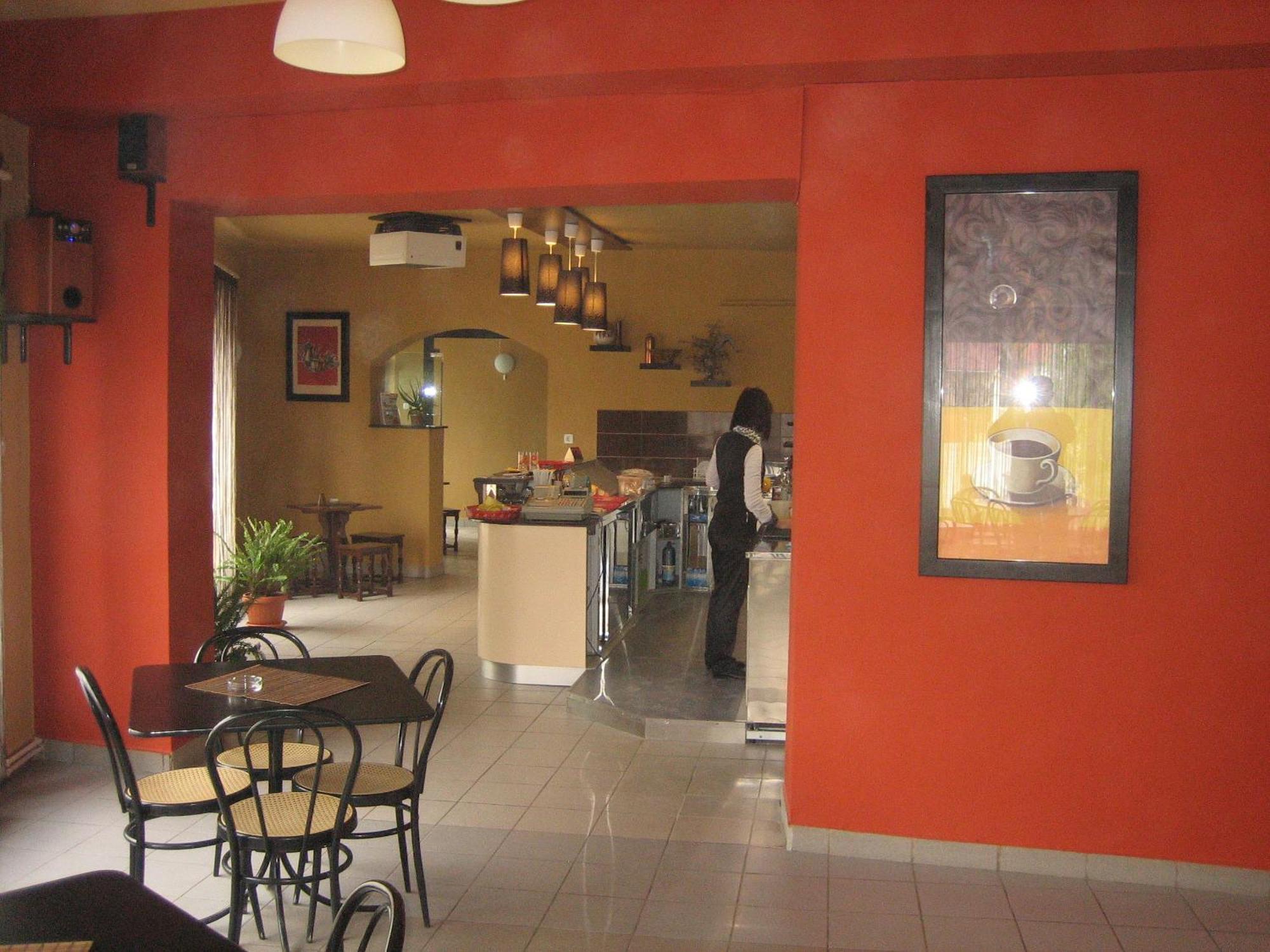 Lazar Pension & Restaurant Георгени Екстериор снимка
