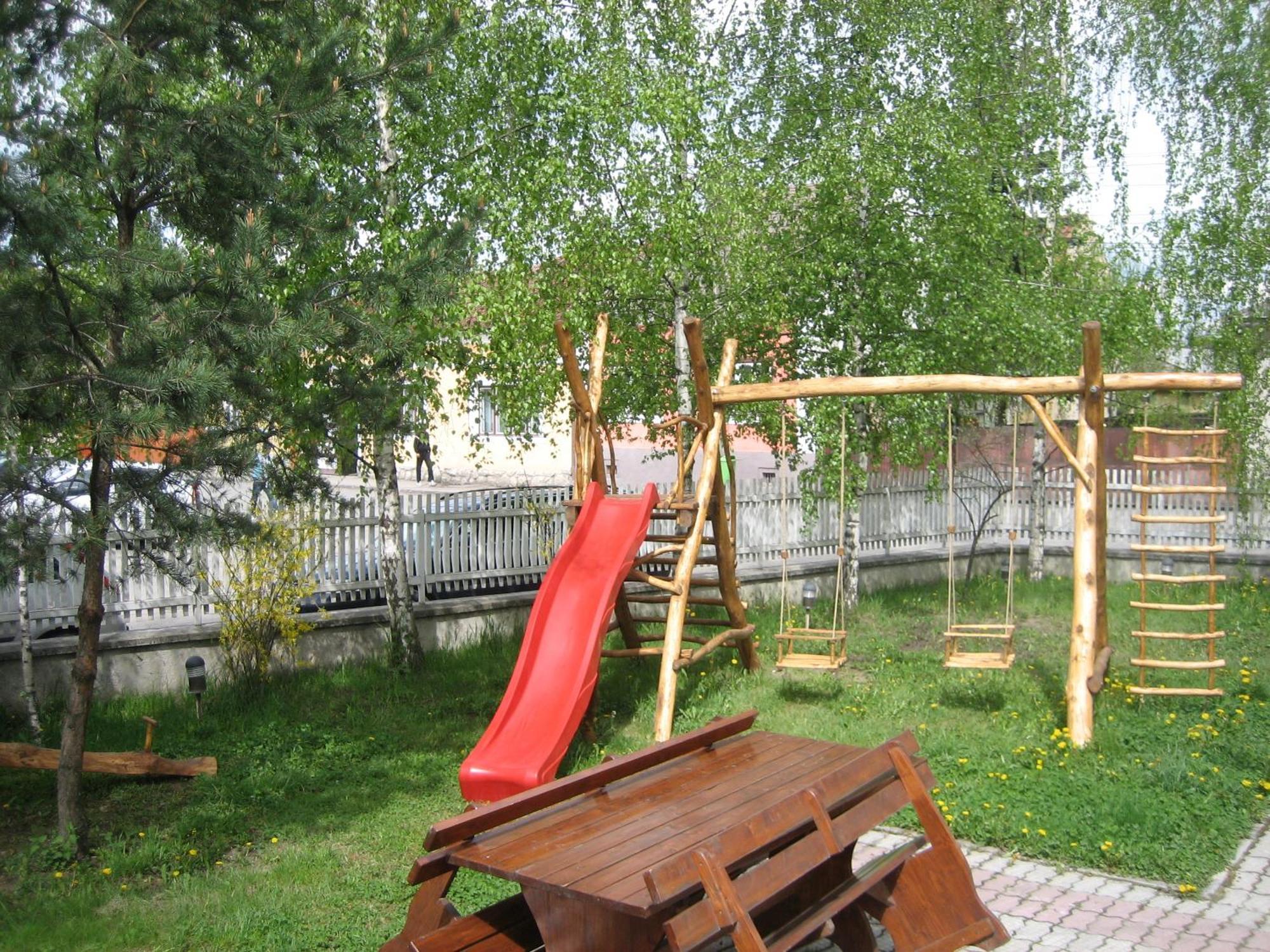 Lazar Pension & Restaurant Георгени Екстериор снимка